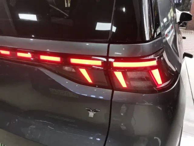 GAC Aion Y — Фото автомобиля 7