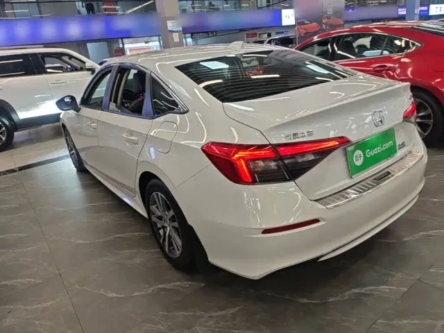 Honda Civic — Фото автомобиля 4