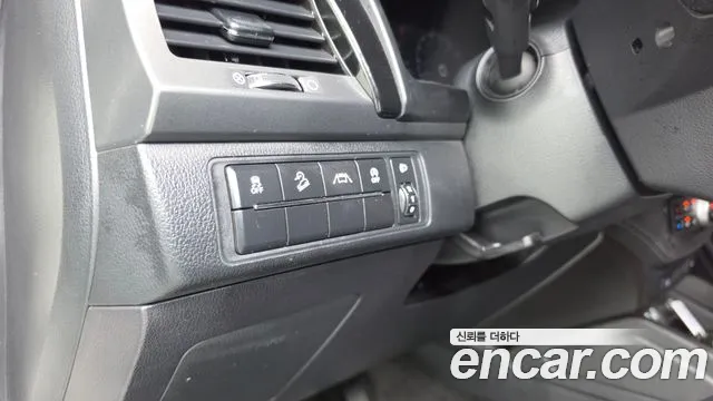 KG_Mobility_Ssangyong Rexton — Фото автомобиля 16
