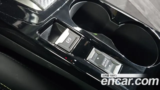 Peugeot 208 — Фото автомобиля 16