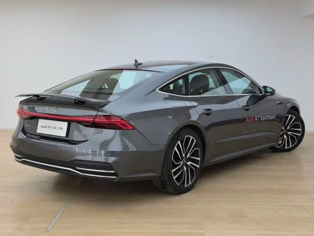 Audi A7 — Фото автомобиля 4