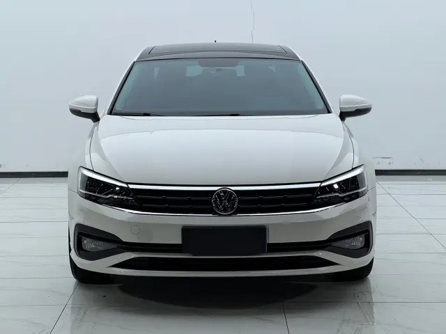Volkswagen Lamando — Фото автомобиля 2