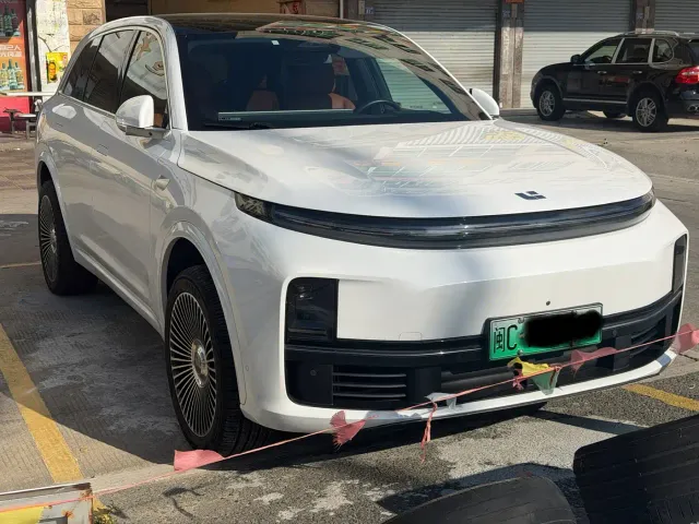 Li Auto L7 — Фото автомобиля 3