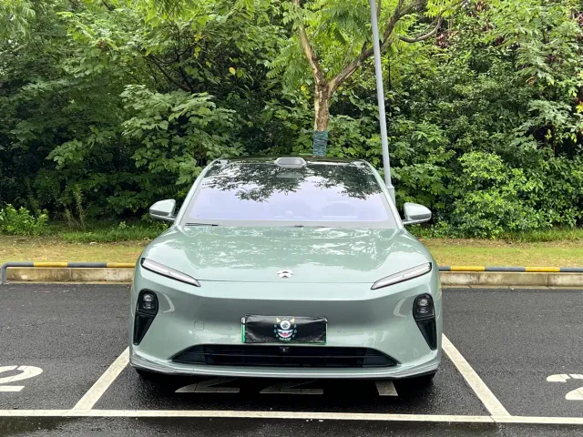 Nio ET5 — Фото автомобиля 2