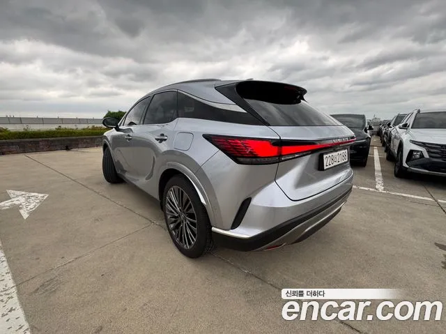 Lexus RX — Фото автомобиля 2