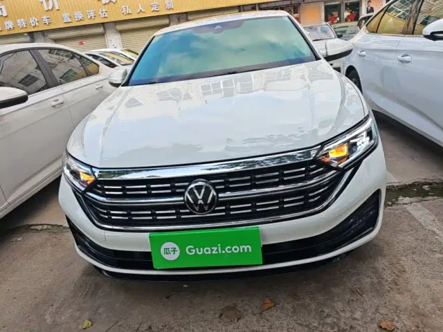 Volkswagen Sagitar — Фото автомобиля 2