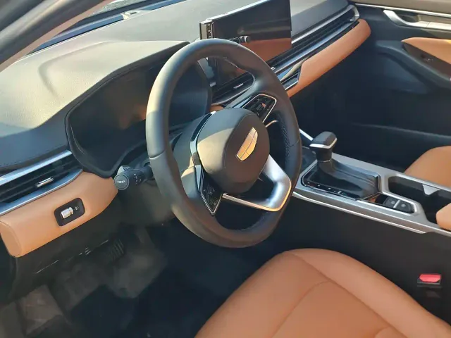 Geely Emgrand — Фото автомобиля 4