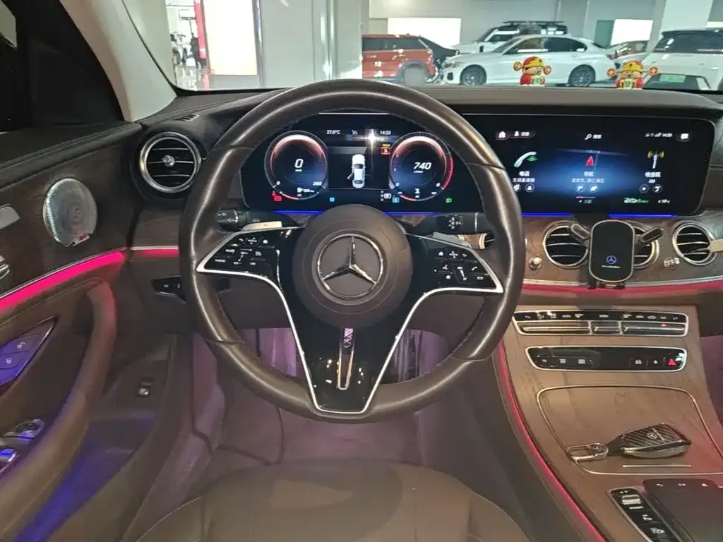 Mercedes-Benz Mercedes-Benz E-Class 2023 Facelift E 300 L Luxury — Фото автомобиля 10
