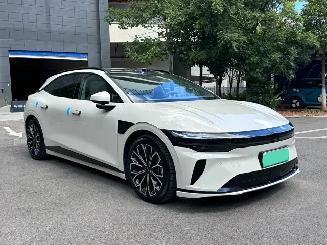 Zeekr 007 GT — Фото автомобиля 3