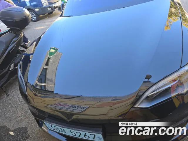 Фотография автомобиля — Tesla Model S