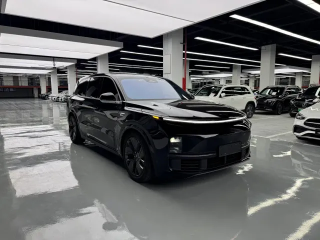 Li Auto L9 — Фото автомобиля 3