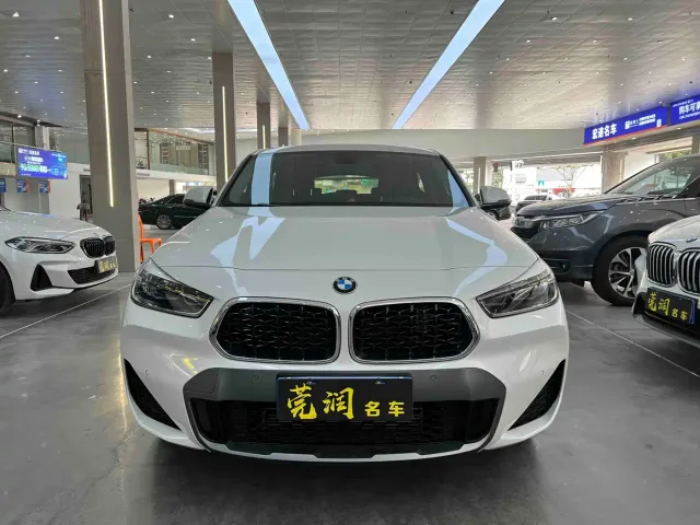BMW X2 — Фото автомобиля 2