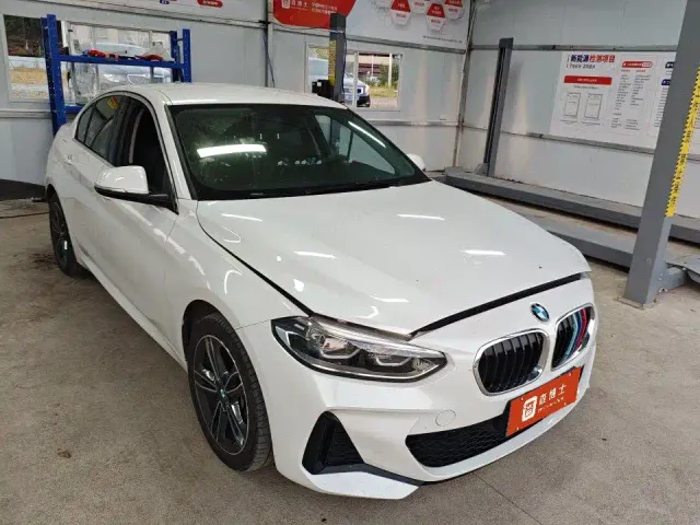 BMW 1 Series — Фото автомобиля 2