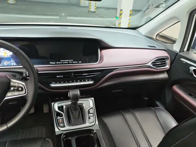 GAC Trumpchi M6 — Фото автомобиля 13