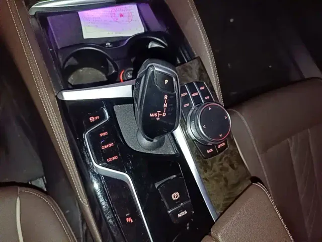 BMW 5 Series — Фото автомобиля 13