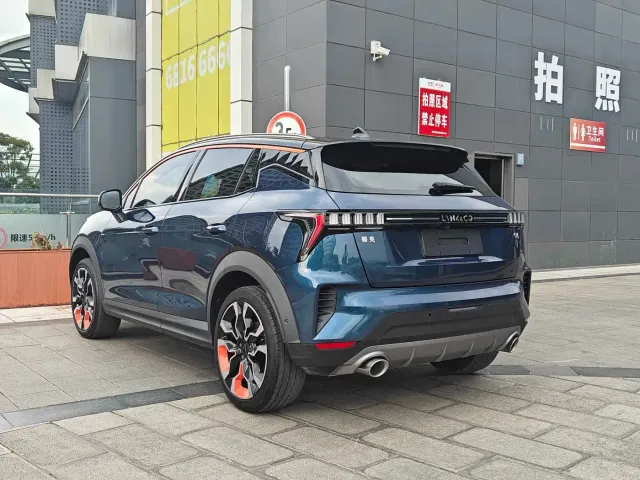 Lynk & Co 06 — Фото автомобиля 10