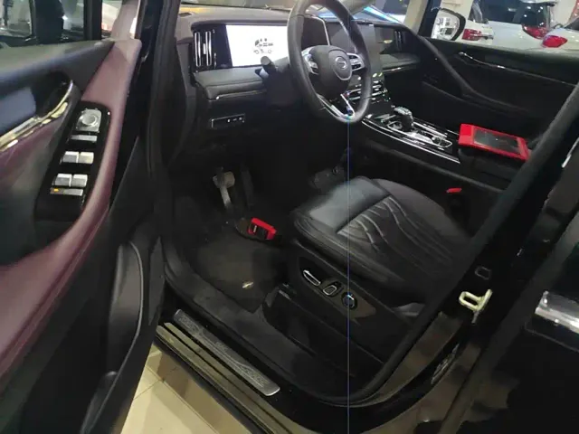GAC Trumpchi M8 — Фото автомобиля 15