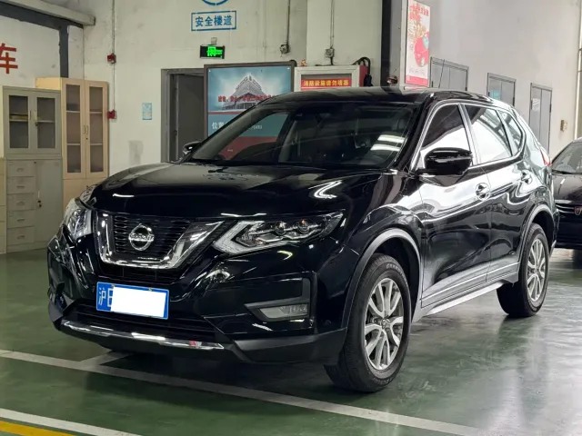 Фотография автомобиля — Nissan X-Trail