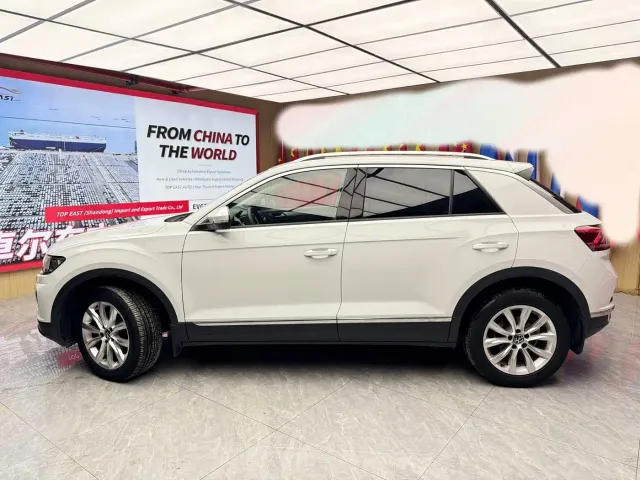 Volkswagen T-Roc — Фото автомобиля 8