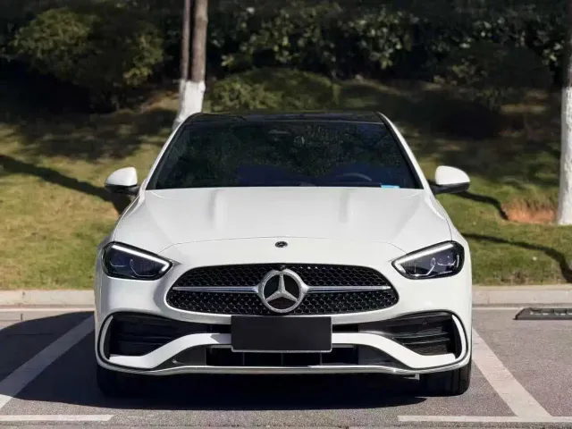 Mercedes-Benz C-Class — Фото автомобиля 2