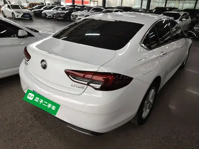 Buick Regal — Фото автомобиля 6