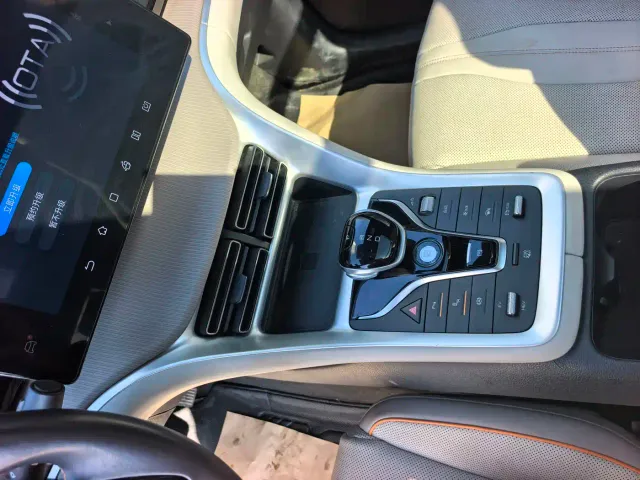 BYD Song Pro — Фото автомобиля 9