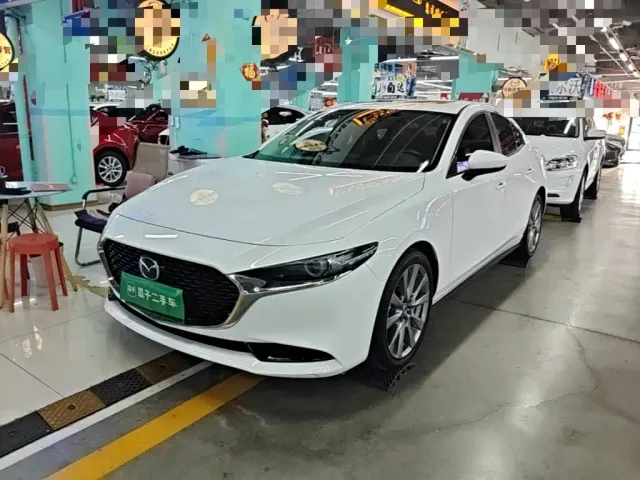 Фотография автомобиля — Mazda Axela