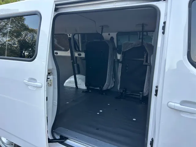 Wuling Yangguang — Фото автомобиля 11