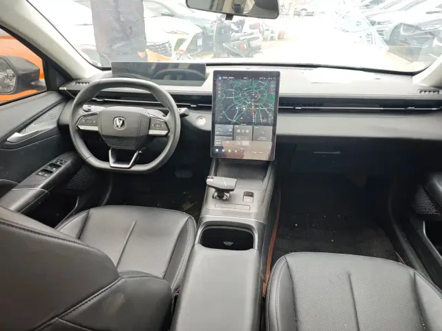 Changan Eado — Фото автомобиля 6