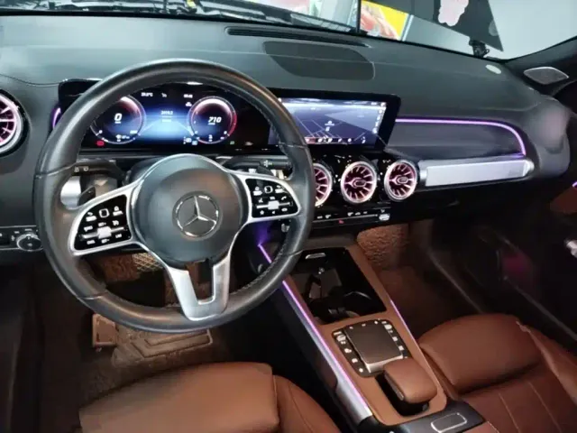 Mercedes-Benz GLB-Class — Фото автомобиля 9
