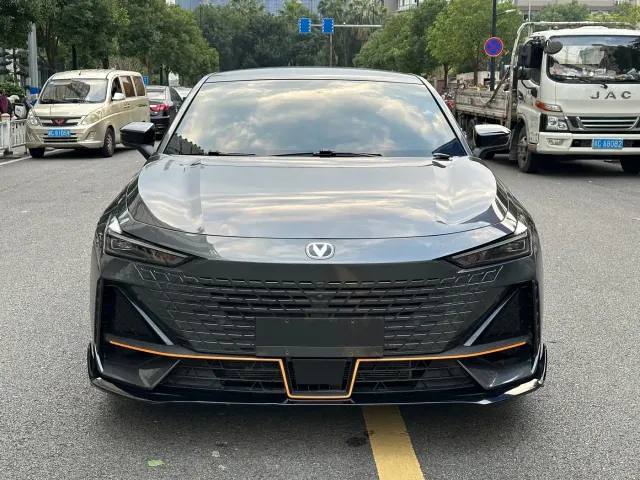 Changan UNI-V — Фото автомобиля 2