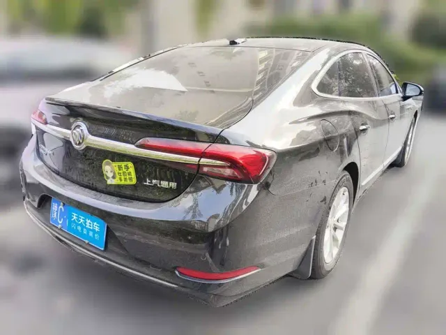 Buick LaCrosse — Фото автомобиля 2
