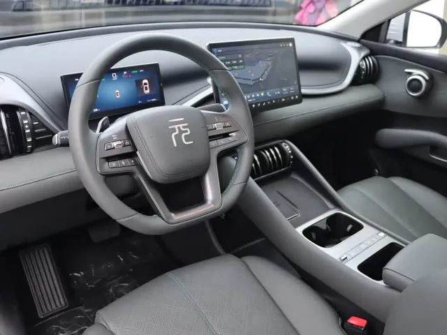 BYD Yuan PLUS — Фото автомобиля 6