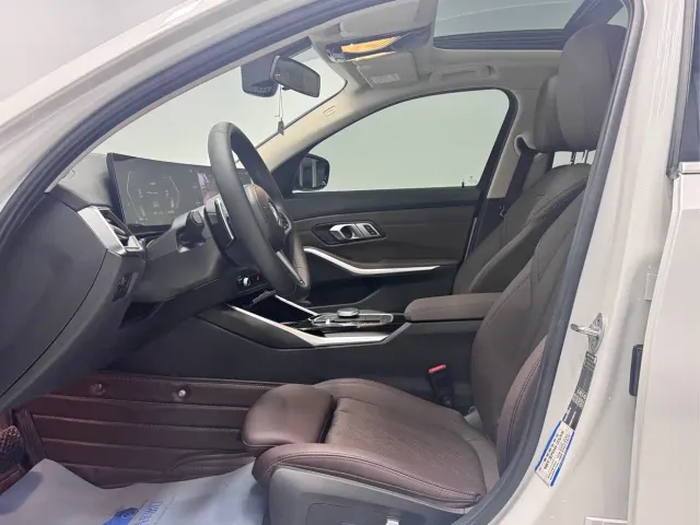 BMW 3 Series — Фото автомобиля 9