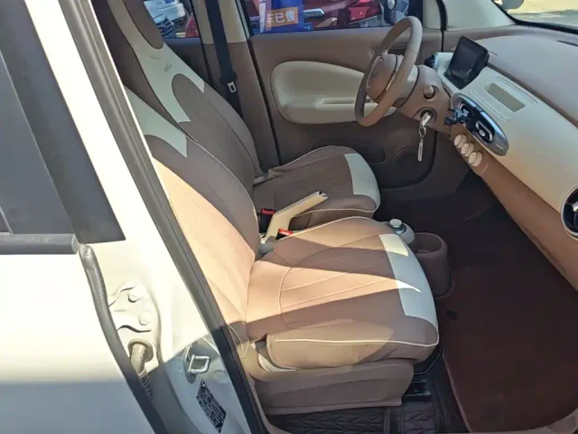 Wuling Hongguang Mini EV — Фото автомобиля 24