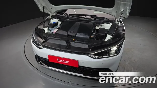 Kia EV6 — Фото автомобиля 9