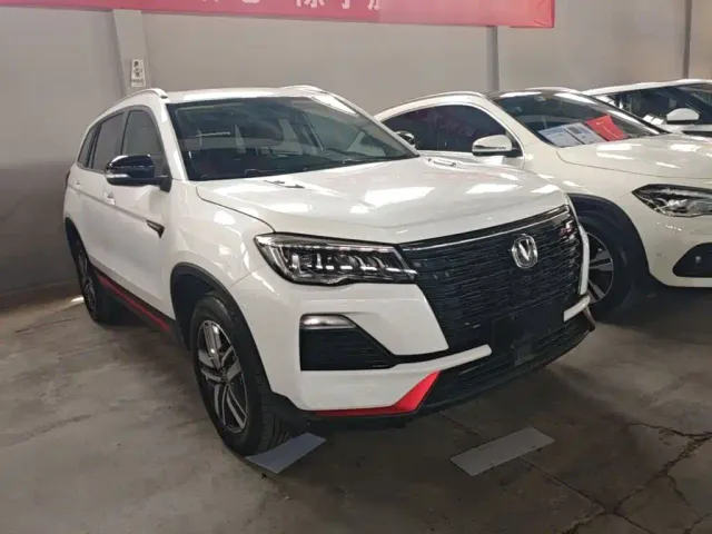Changan CS75 — Фото автомобиля 3