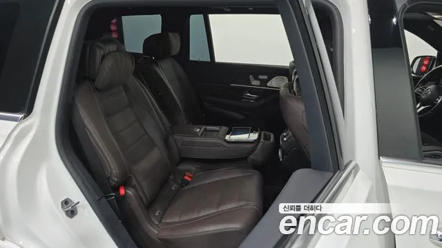 Mercedes-Benz GLS-Class — Фото автомобиля 10