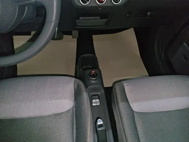 Wuling Zhiguang NEV — Фото автомобиля 13
