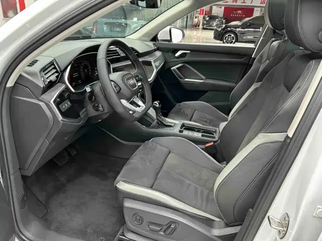 Audi Q3 — Фото автомобиля 16