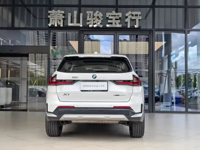 BMW BMW X1 2024 sDrive25Li X Design Package — Фото автомобиля 4