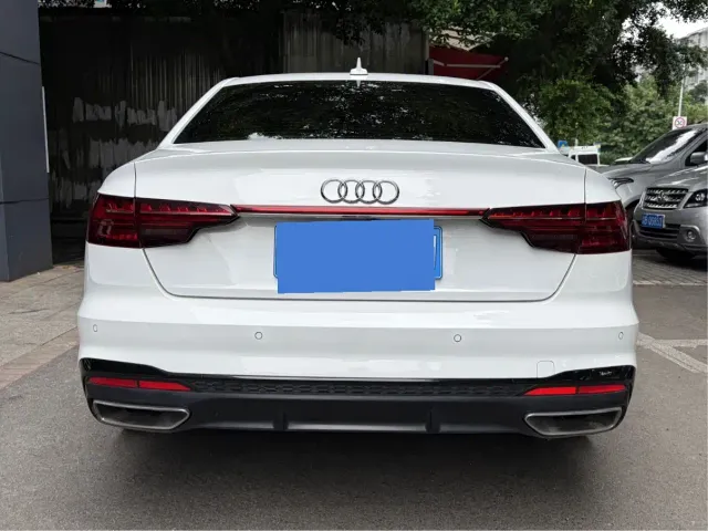 Audi A4L — Фото автомобиля 4