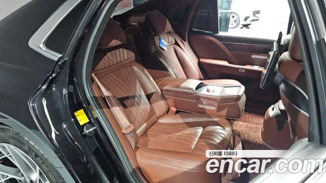Genesis G90 Бензин 3.5 турбо AWD — Фото автомобиля 11