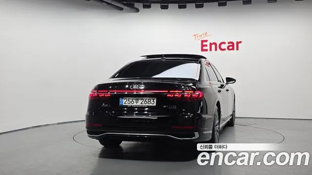 Audi A8 55 TFSI quattro Premium LWB — Фото автомобиля 4