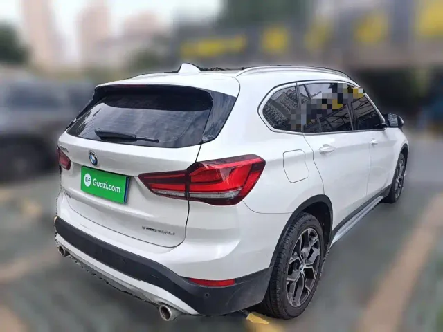 BMW X1 — Фото автомобиля 4
