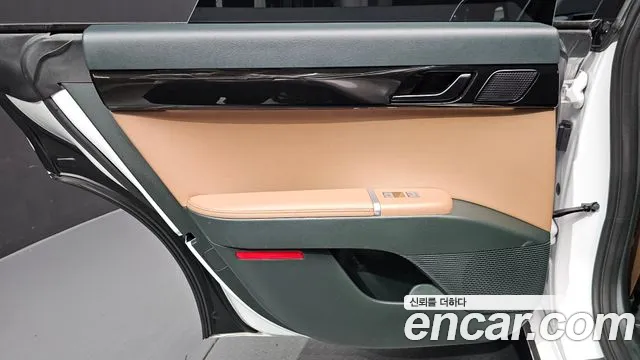 Hyundai Grandeur GN7 — Фото автомобиля 14