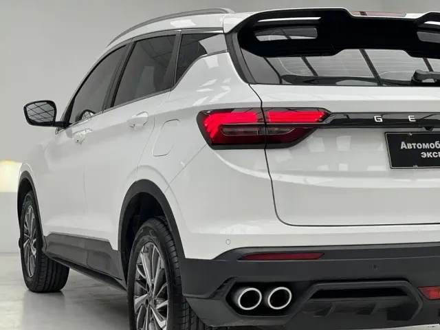 Geely Binyue — Фото автомобиля 15