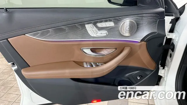 Mercedes-Benz E-Class E-класс W213 E350 4MATIC Avantgarde — Фото автомобиля 15
