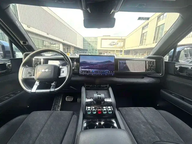 BYD FangChengBao Leopard 5 — Фото автомобиля 7