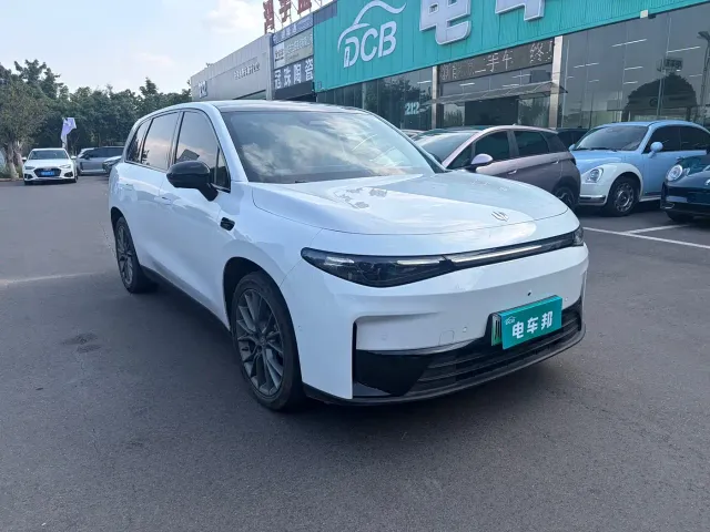Leapmotor C10 — Фото автомобиля 3